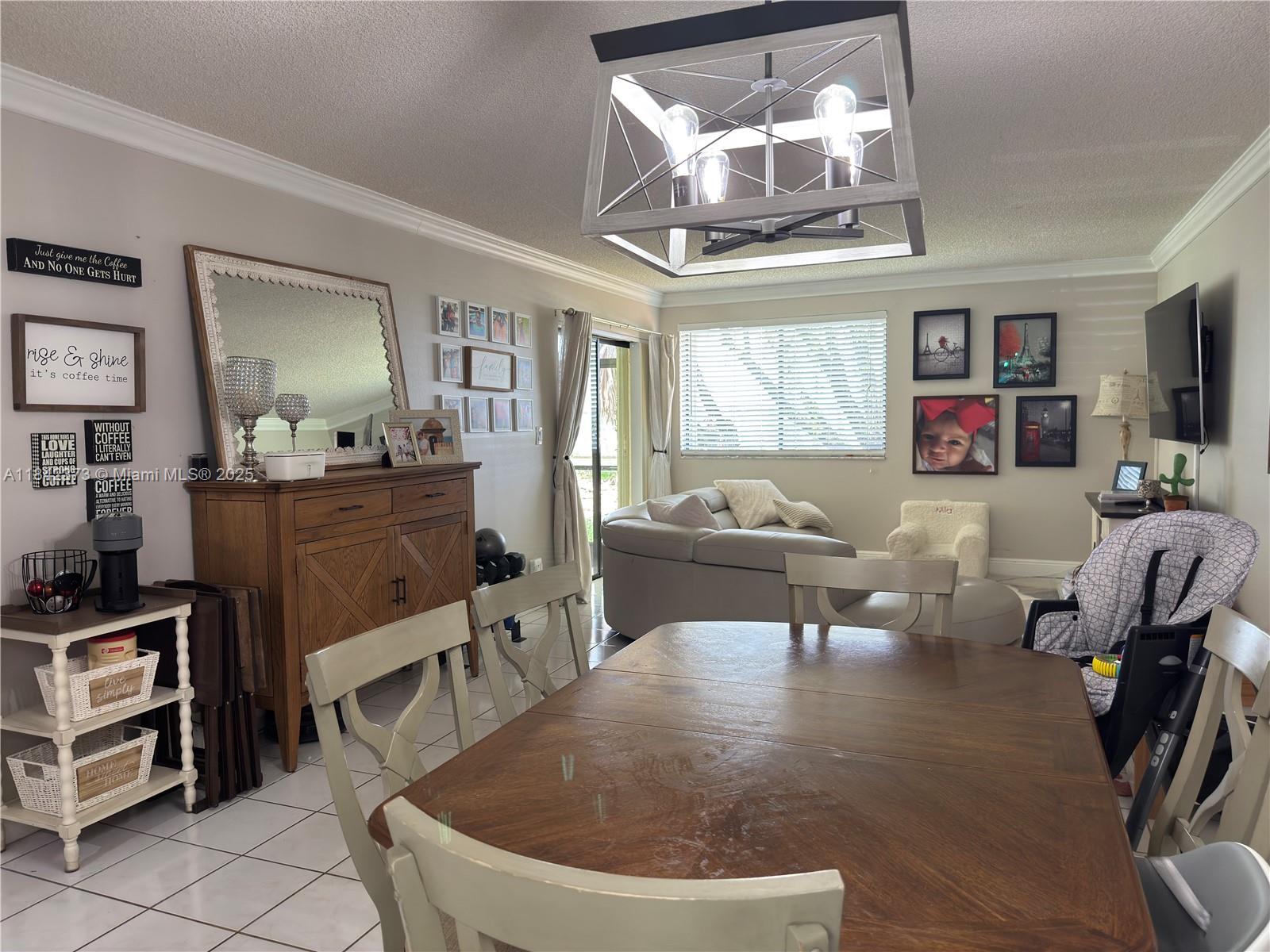 RACQUET CLUB VILLAGE APAR - Residential