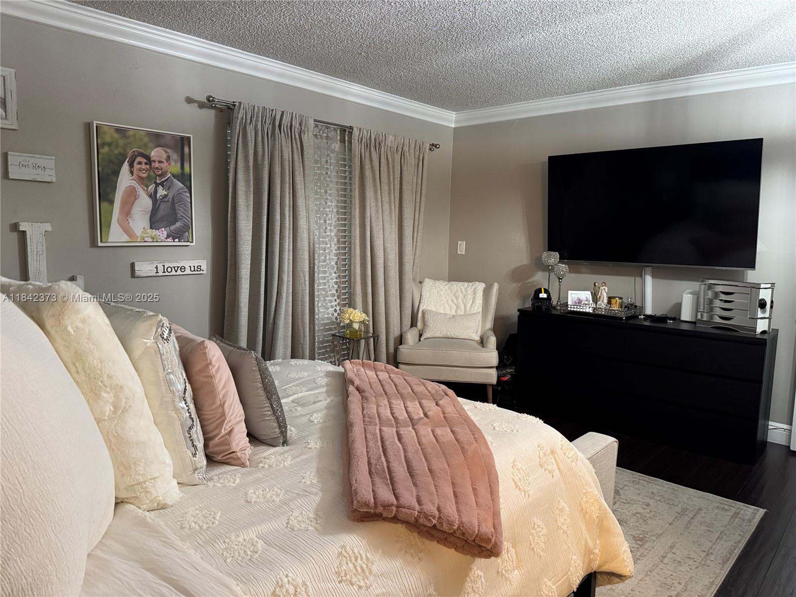 RACQUET CLUB VILLAGE APAR - Residential