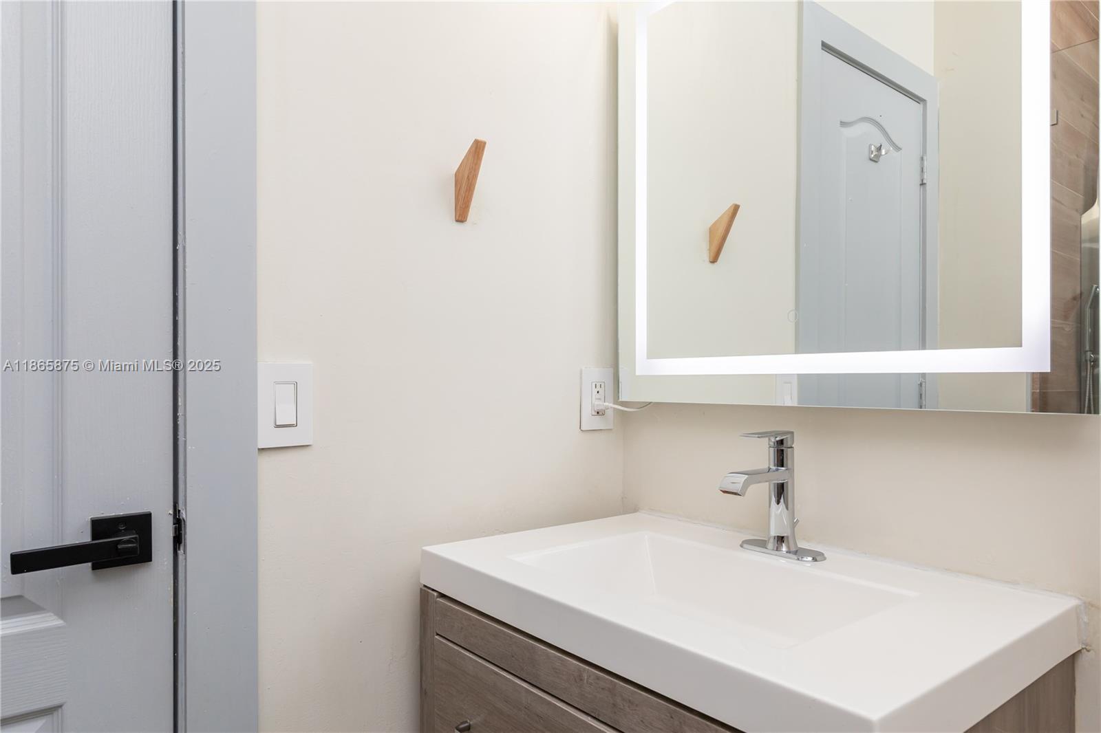 DEERWOOD VILLAS SEC 3 REP - Residential