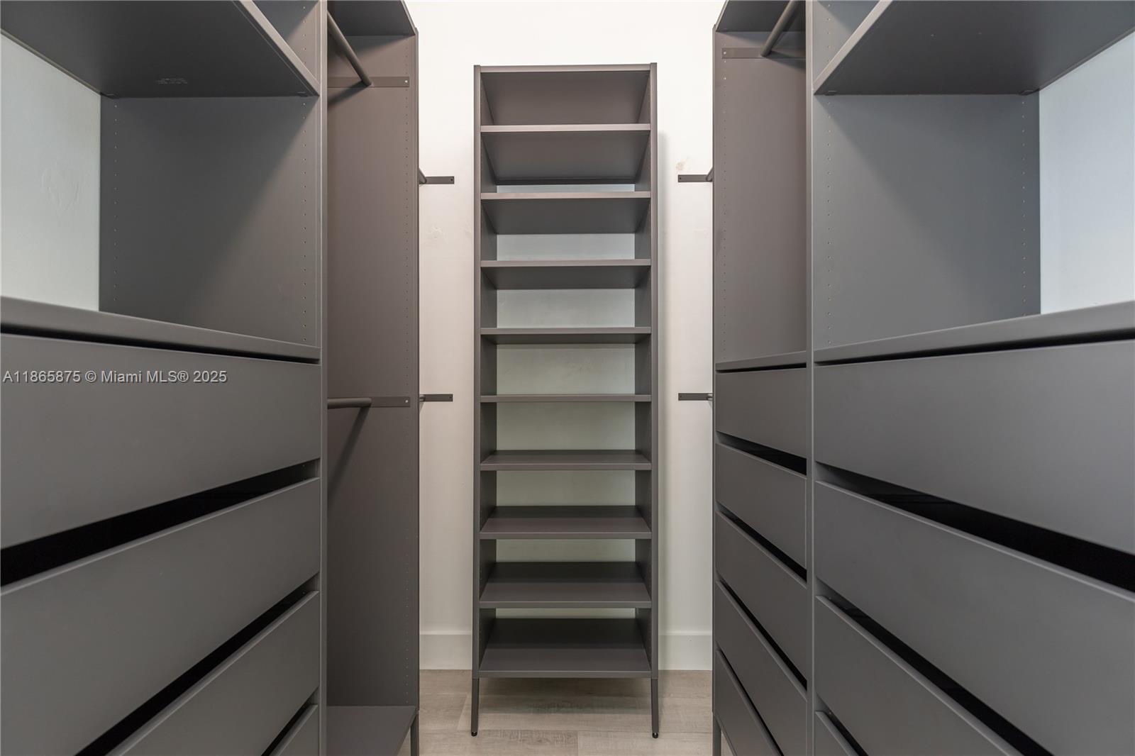 DEERWOOD VILLAS SEC 3 REP - Residential