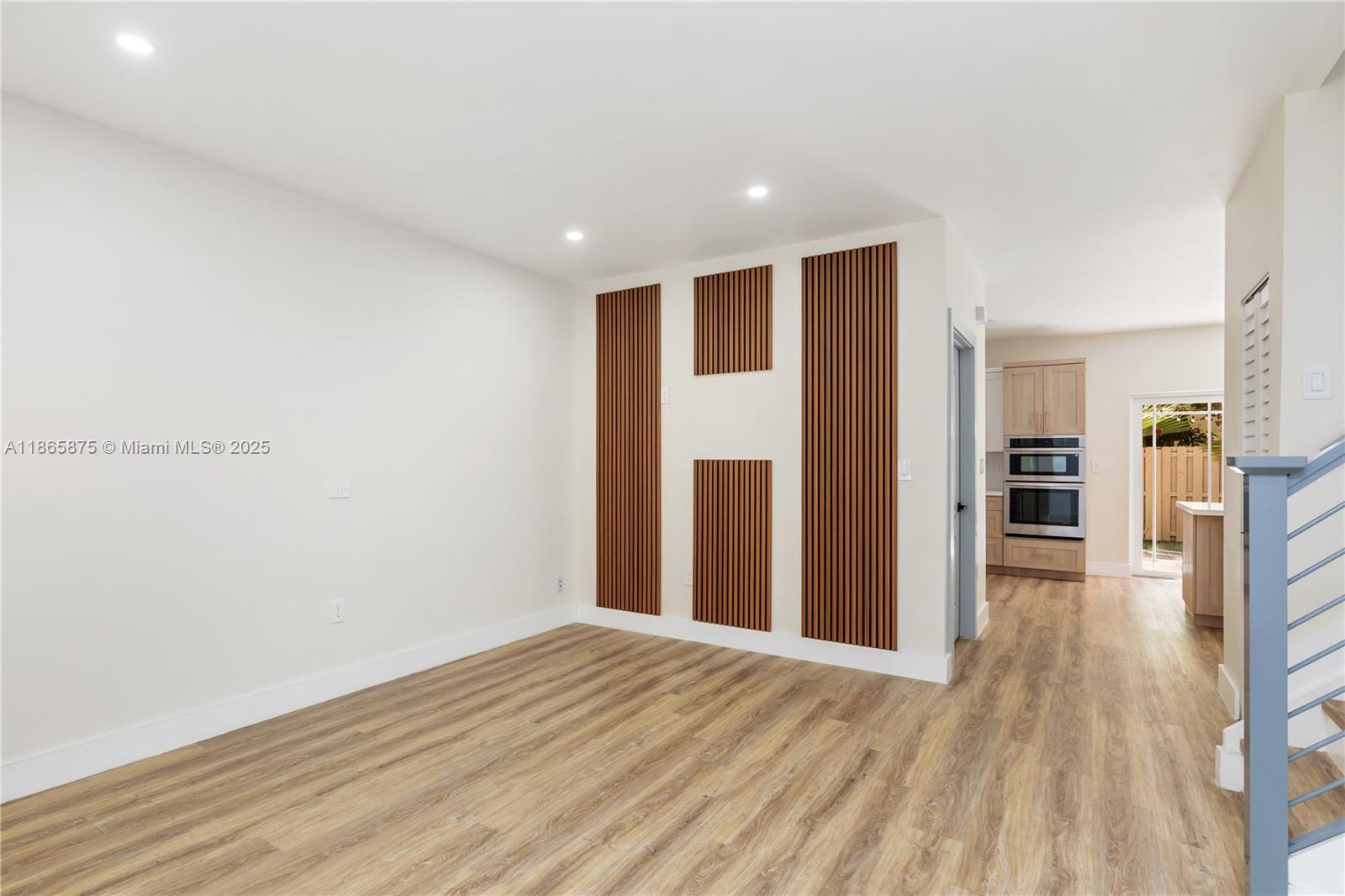 DEERWOOD VILLAS SEC 3 REP - Residential