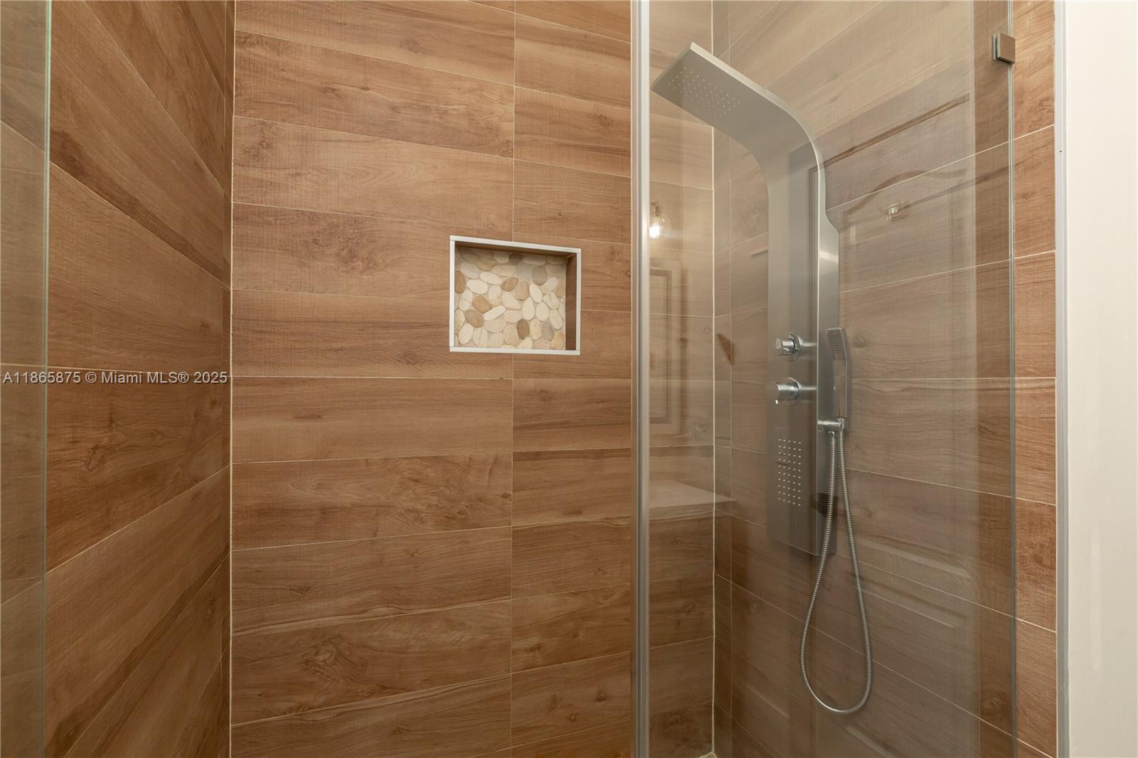 DEERWOOD VILLAS SEC 3 REP - Residential