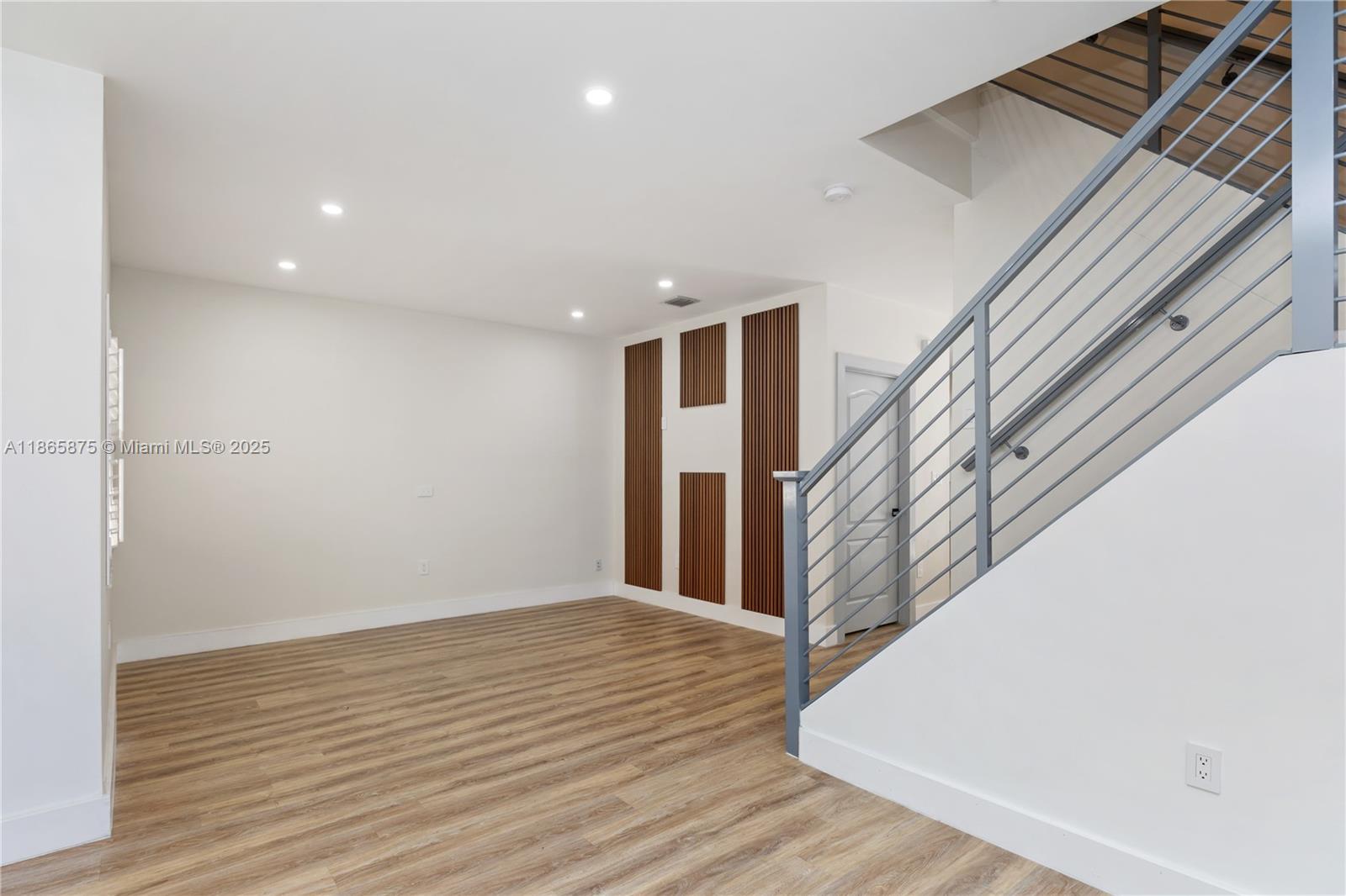 DEERWOOD VILLAS SEC 3 REP - Residential