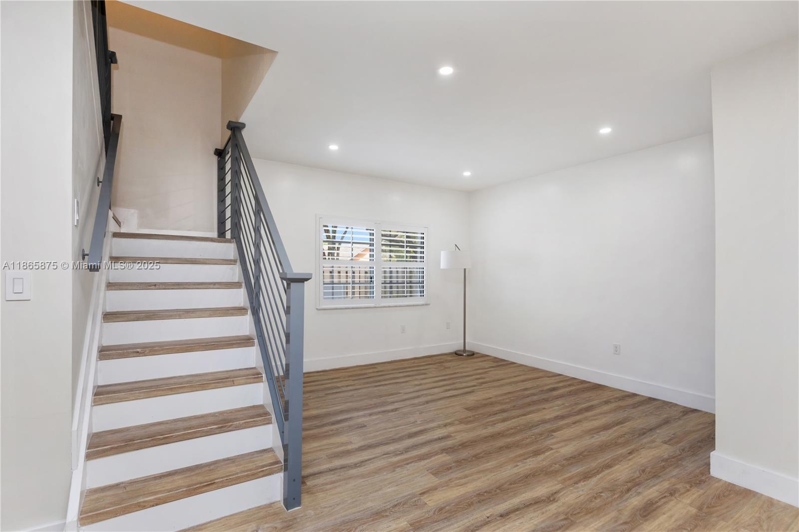 DEERWOOD VILLAS SEC 3 REP - Residential