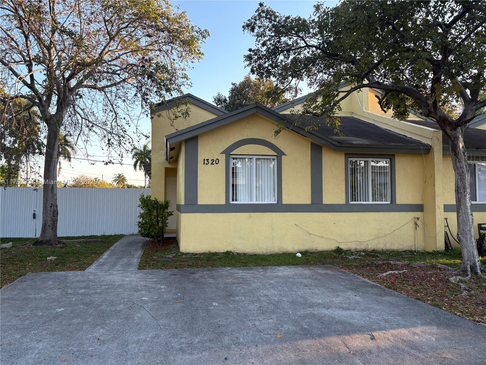 1320 NW 103rd St 1320