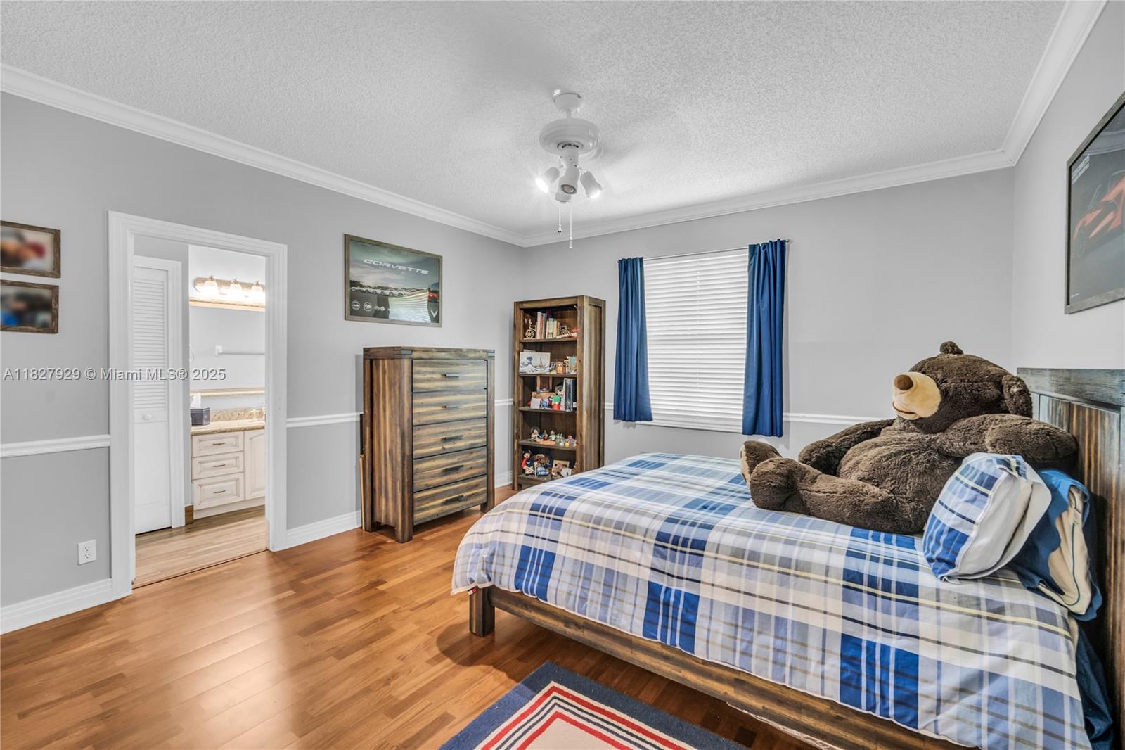 WHISPERING WOODS - Residential