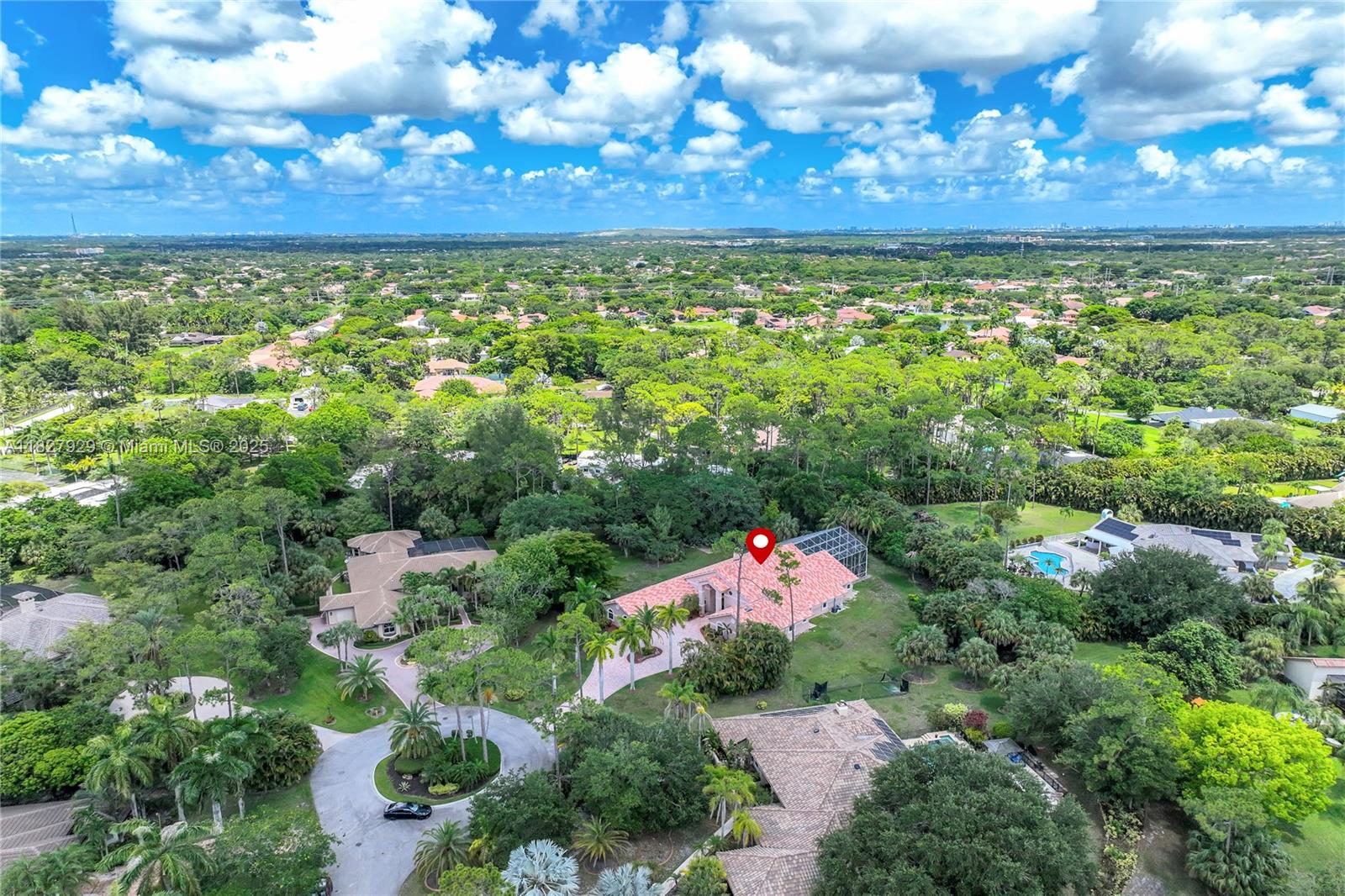 WHISPERING WOODS - Residential