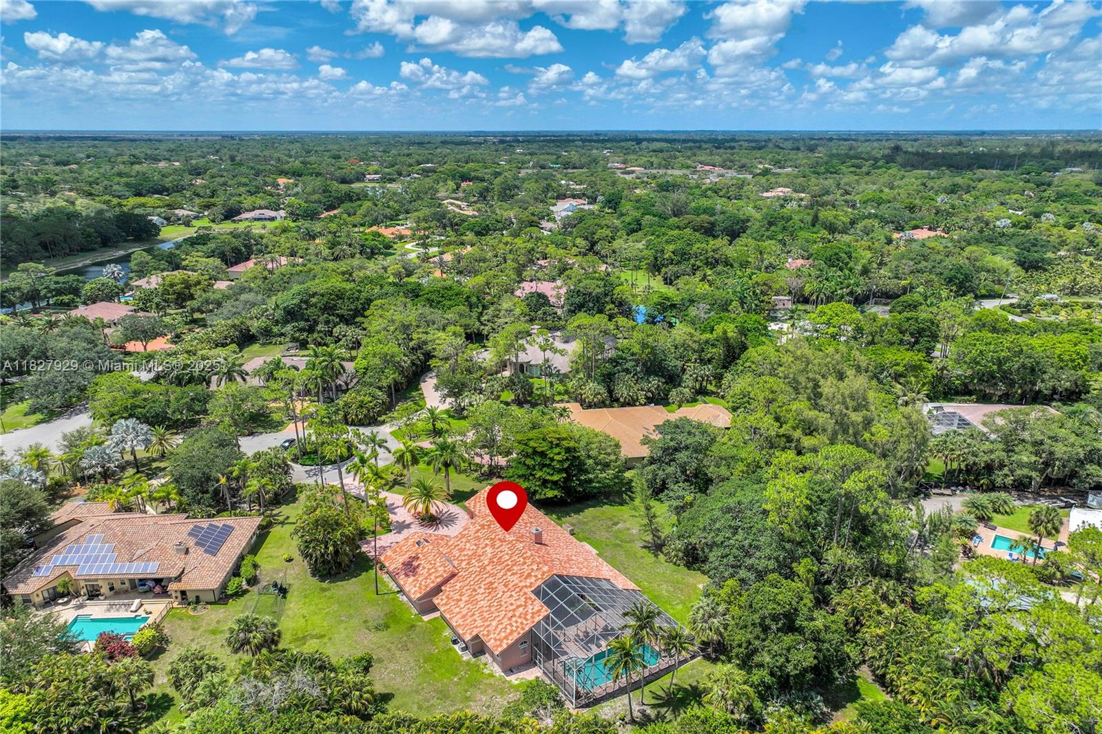 WHISPERING WOODS - Residential