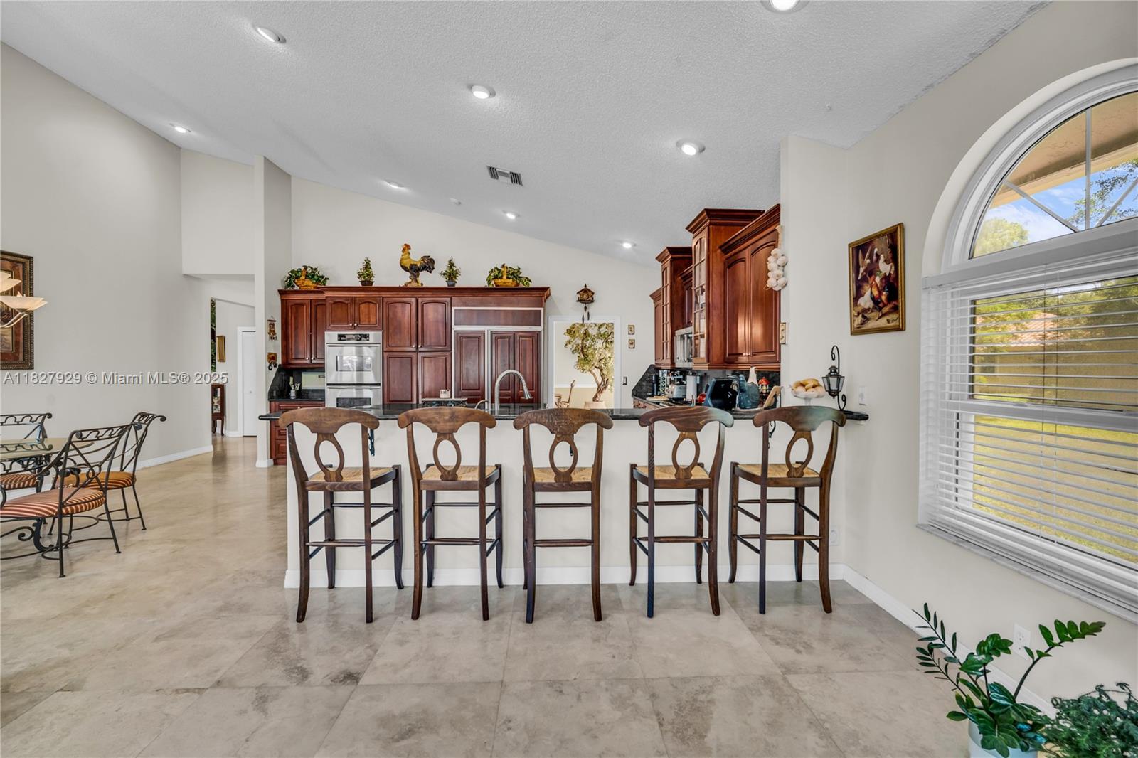 WHISPERING WOODS - Residential