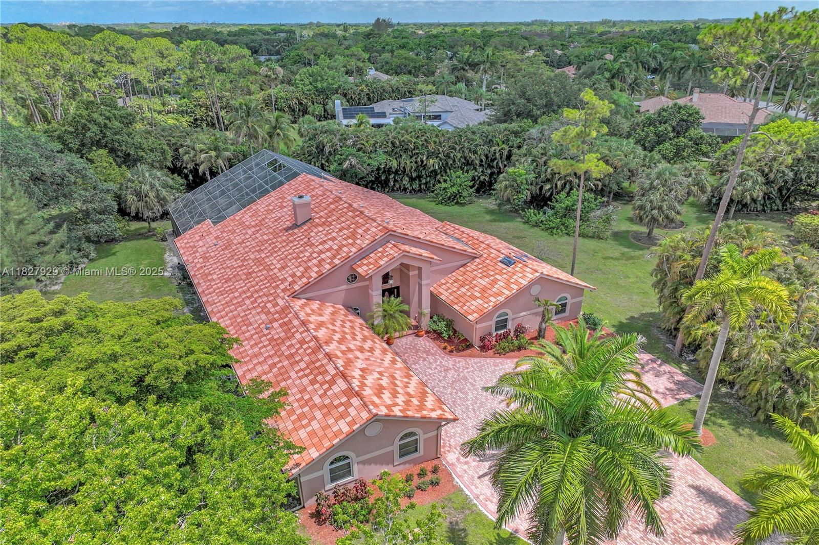 WHISPERING WOODS - Residential