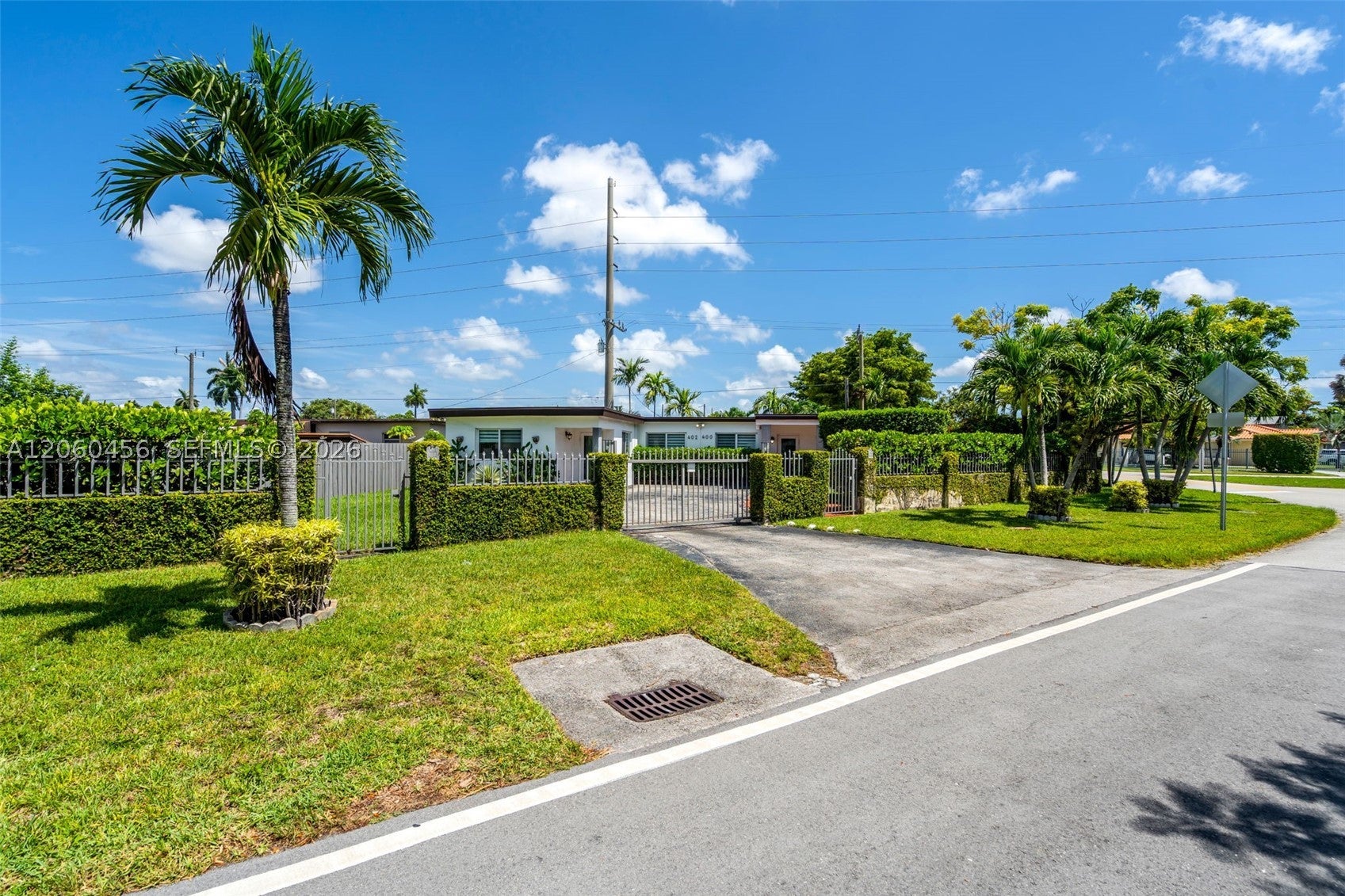 400 Central Blvd, Miami FL 33144