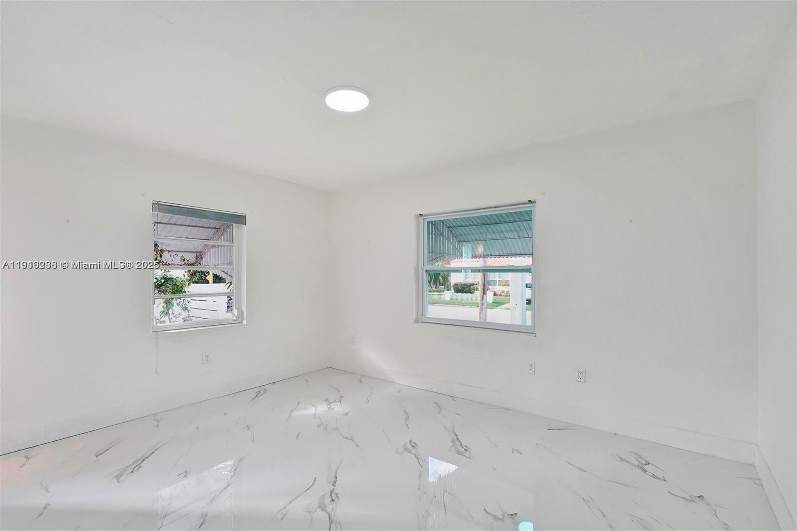 ALTOS DEL MAR NO 4 - Residential Lease