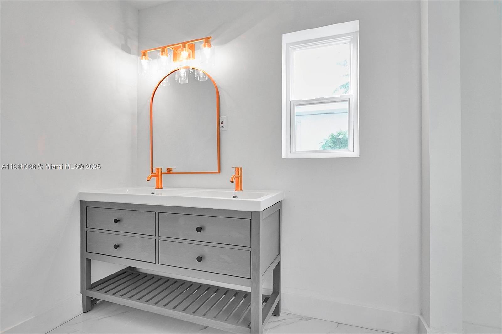 ALTOS DEL MAR NO 4 - Residential Lease