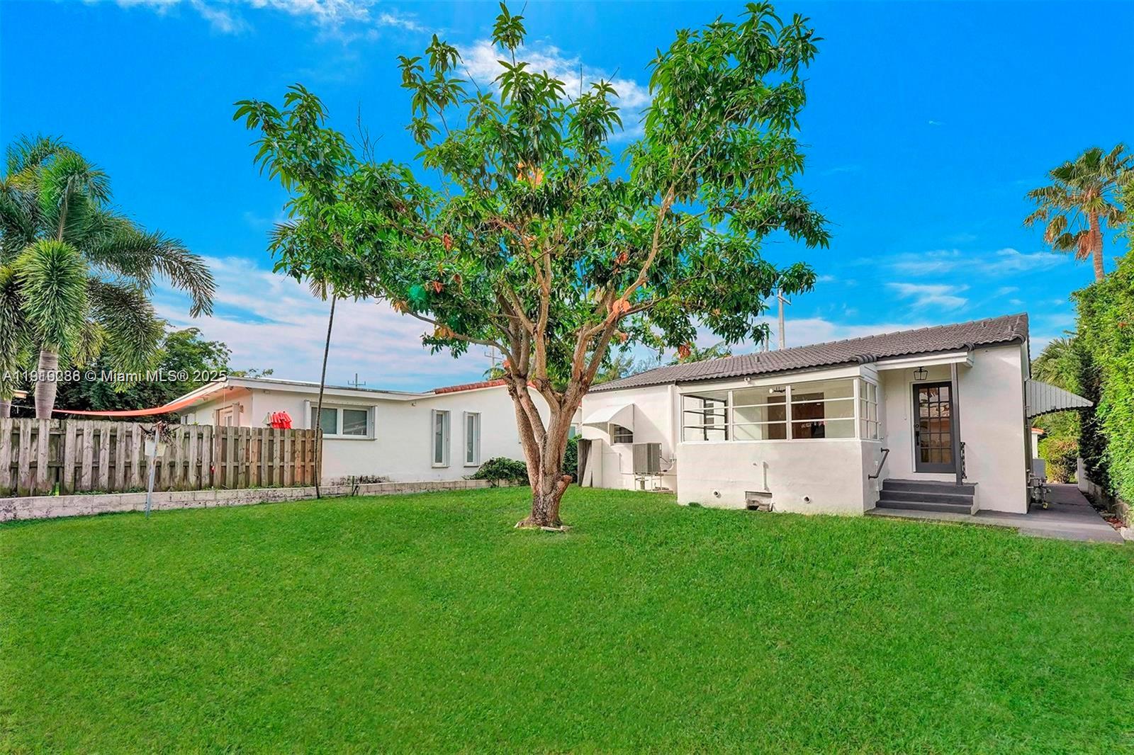 ALTOS DEL MAR NO 4 - Residential Lease