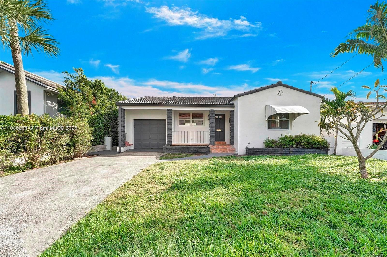 ALTOS DEL MAR NO 4 - Residential Lease