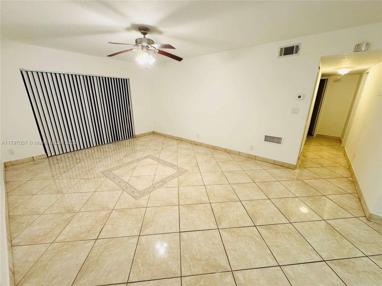 OAKLAND SHORES CONDOMINIU - Residential