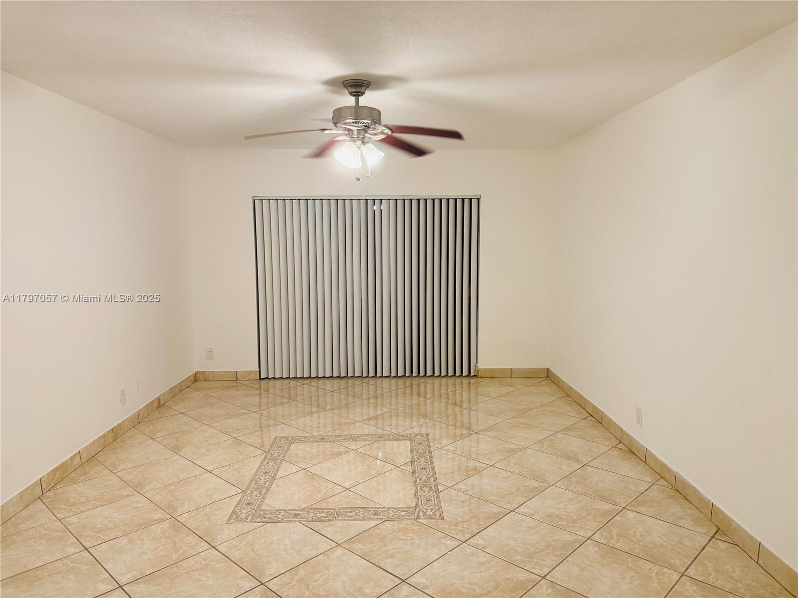 OAKLAND SHORES CONDOMINIU - Residential