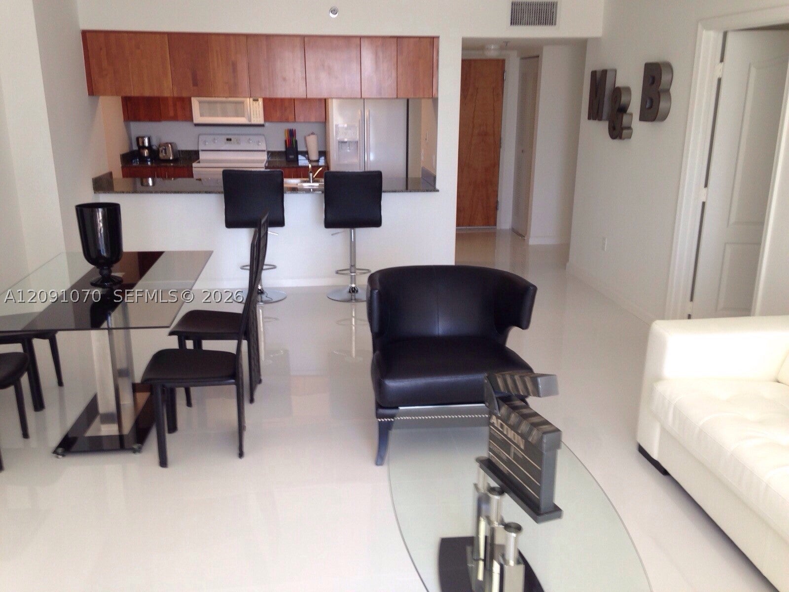 1200 Brickell Bay Dr 3121