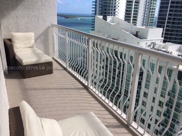 1200 Brickell Bay Dr 3121