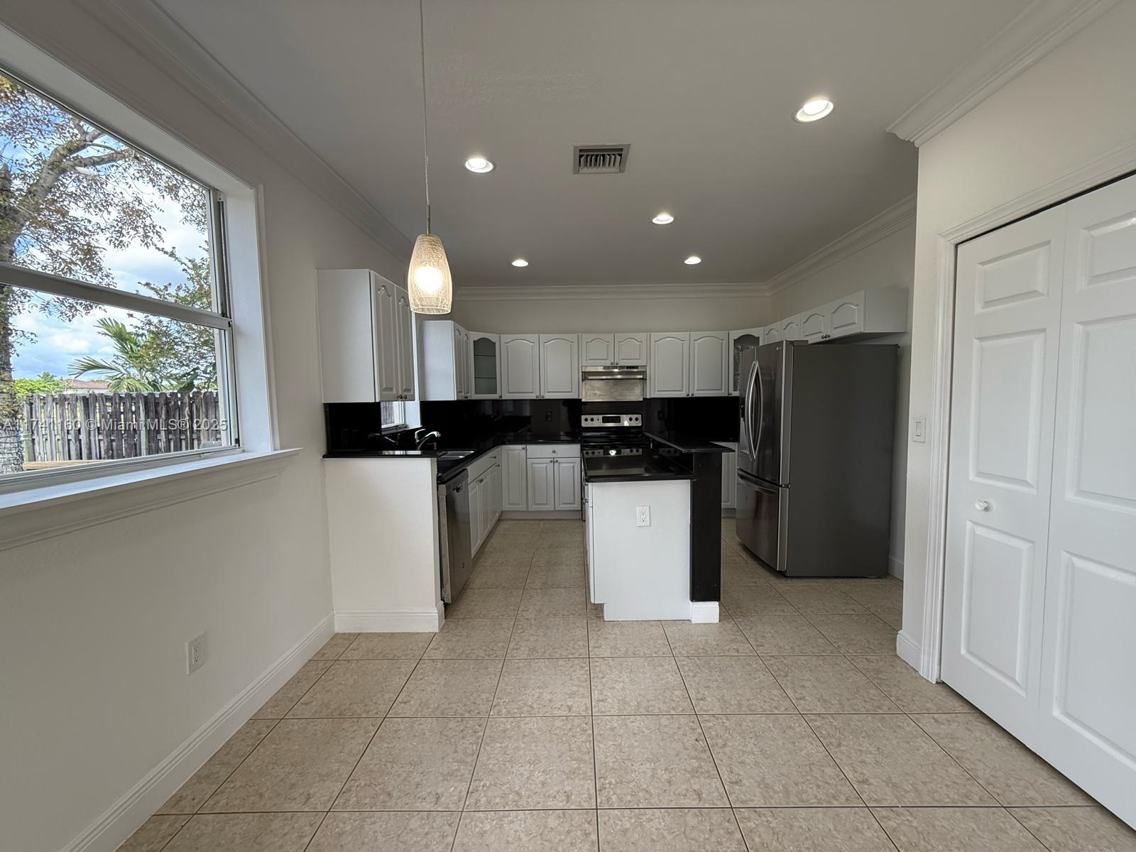 DON ELIAS ESTATES - Residential