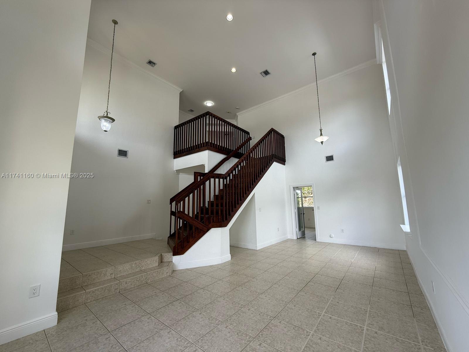 DON ELIAS ESTATES - Residential