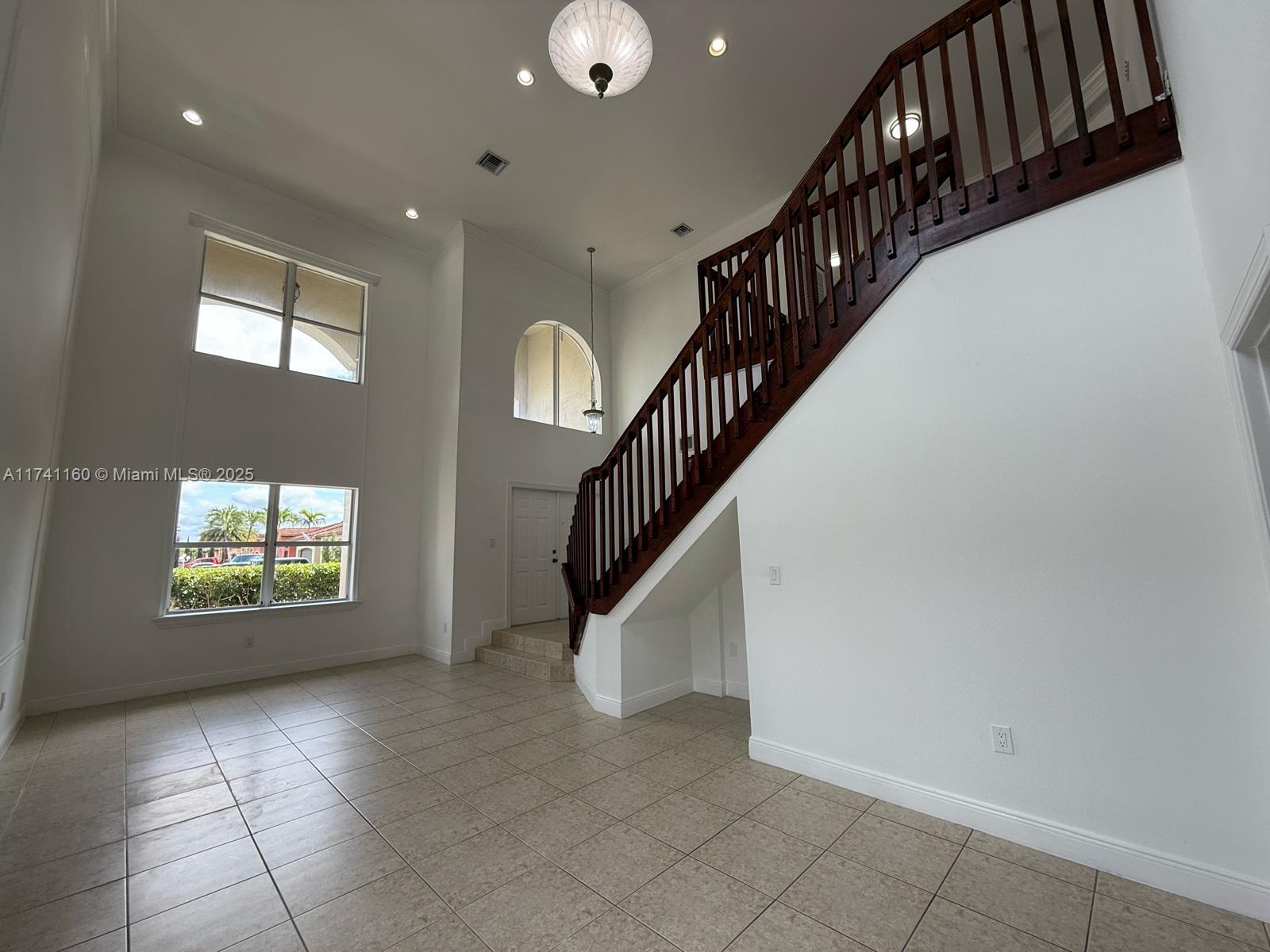 DON ELIAS ESTATES - Residential