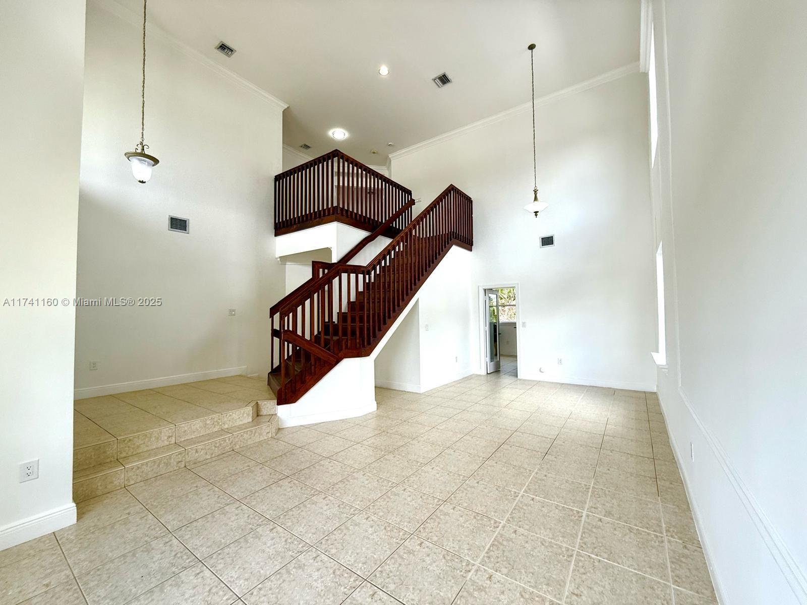 DON ELIAS ESTATES - Residential