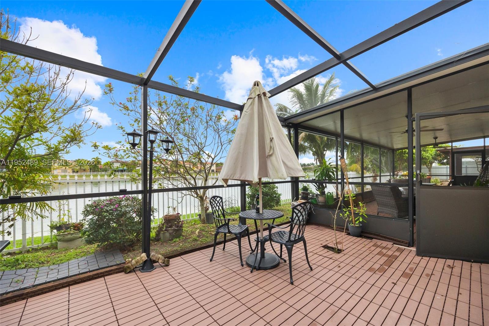 FLORIDIAN BAY ESTATES SOU - Residential