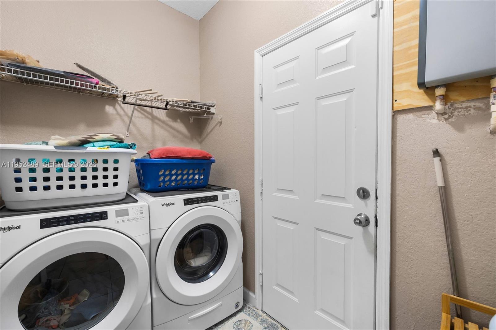 FLORIDIAN BAY ESTATES SOU - Residential