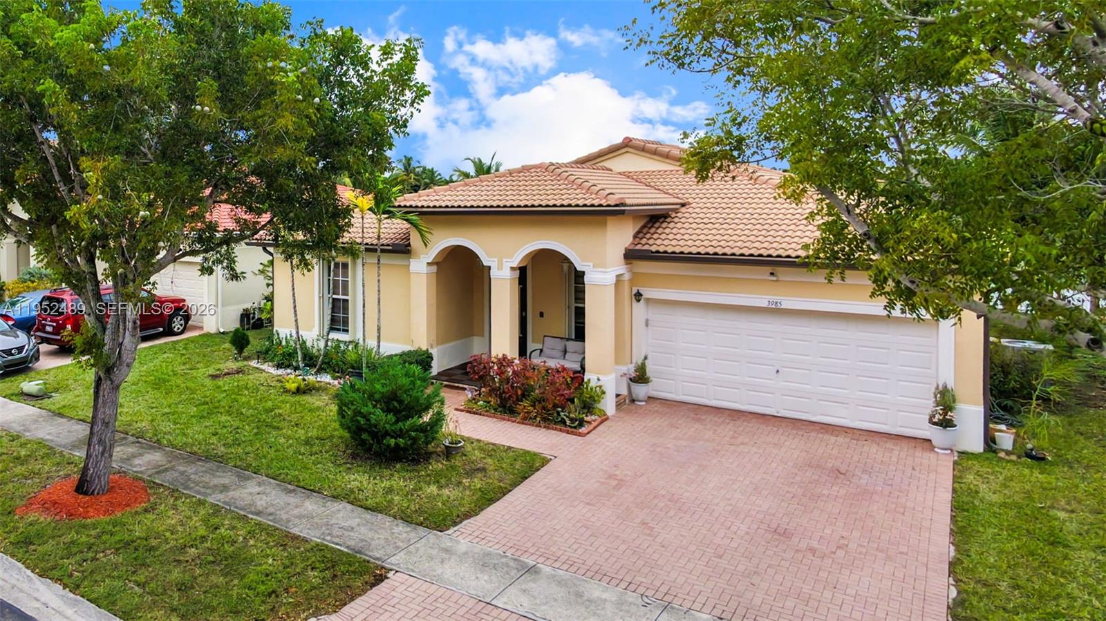 FLORIDIAN BAY ESTATES SOU - Residential