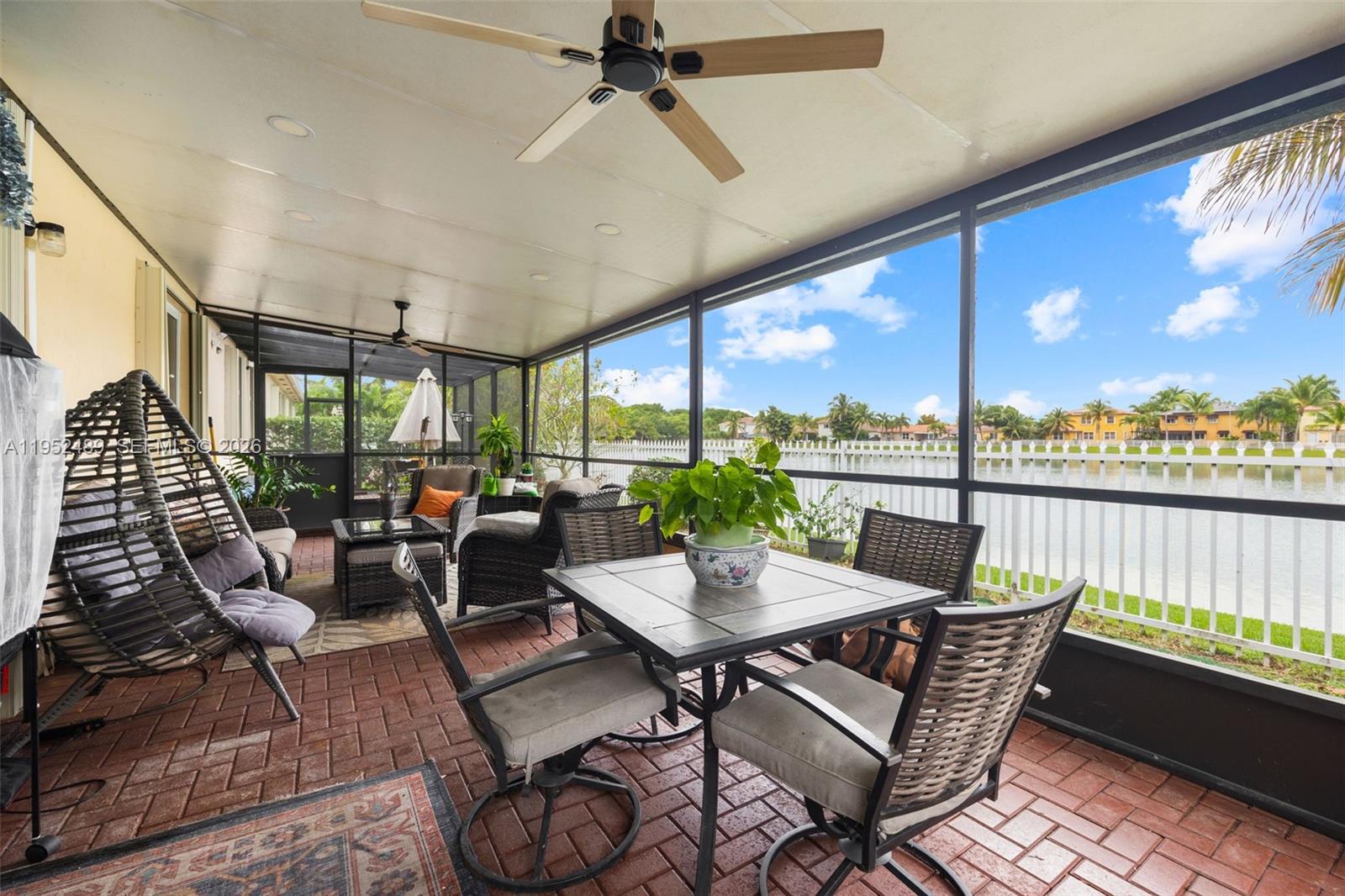 FLORIDIAN BAY ESTATES SOU - Residential