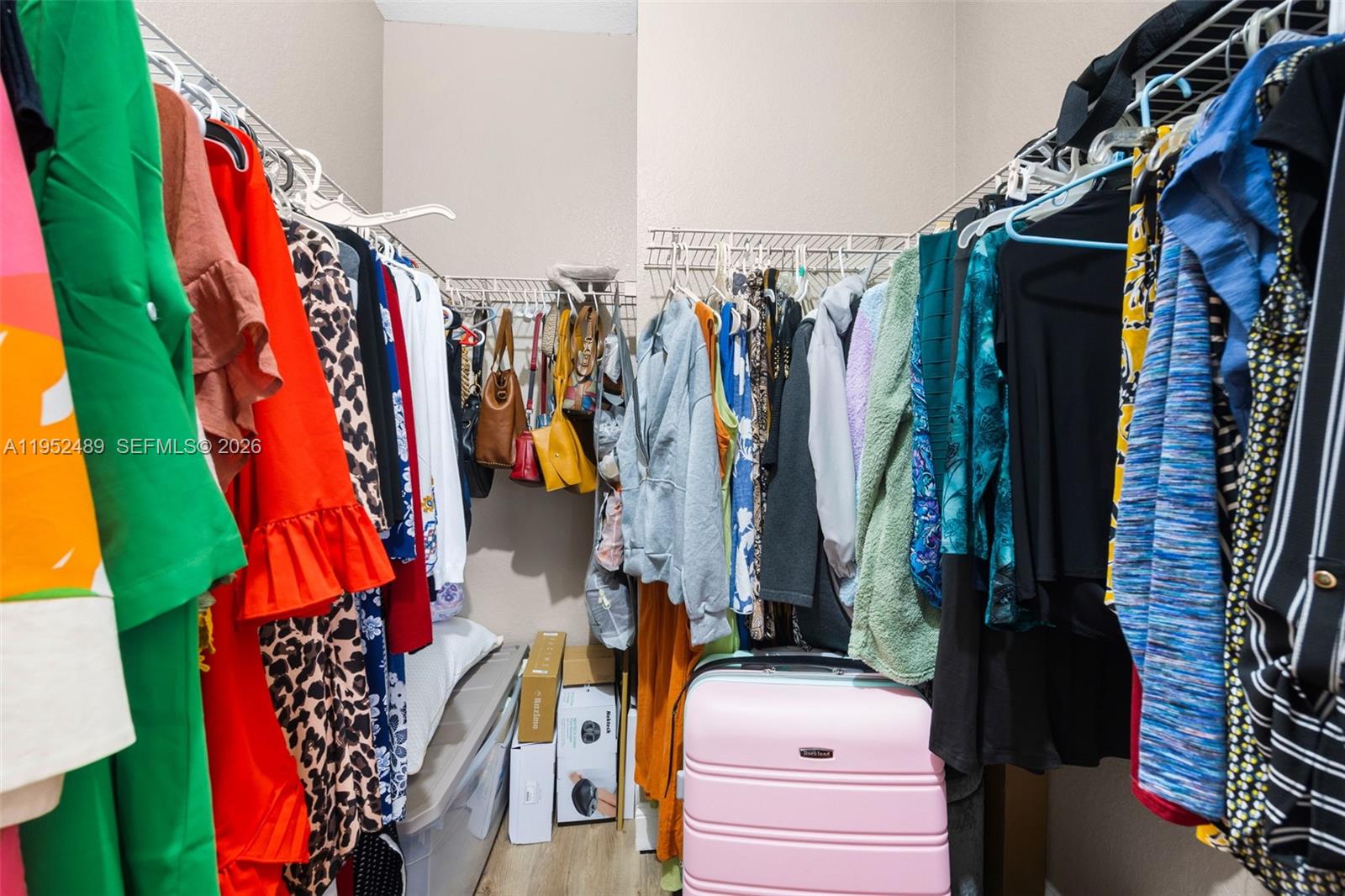 FLORIDIAN BAY ESTATES SOU - Residential