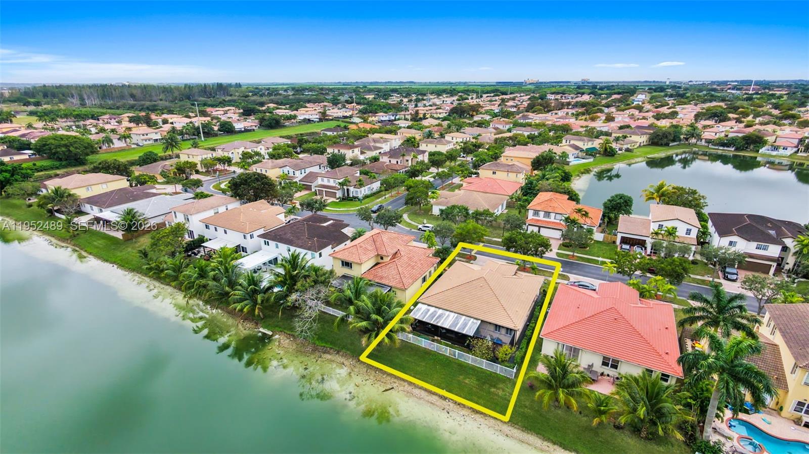 FLORIDIAN BAY ESTATES SOU - Residential