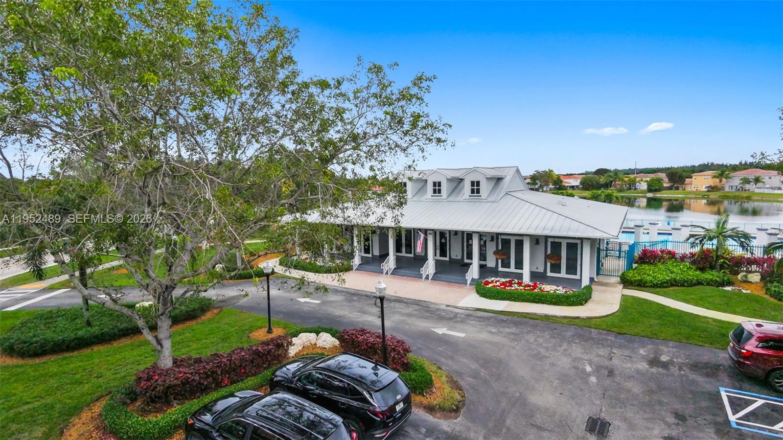 FLORIDIAN BAY ESTATES SOU - Residential