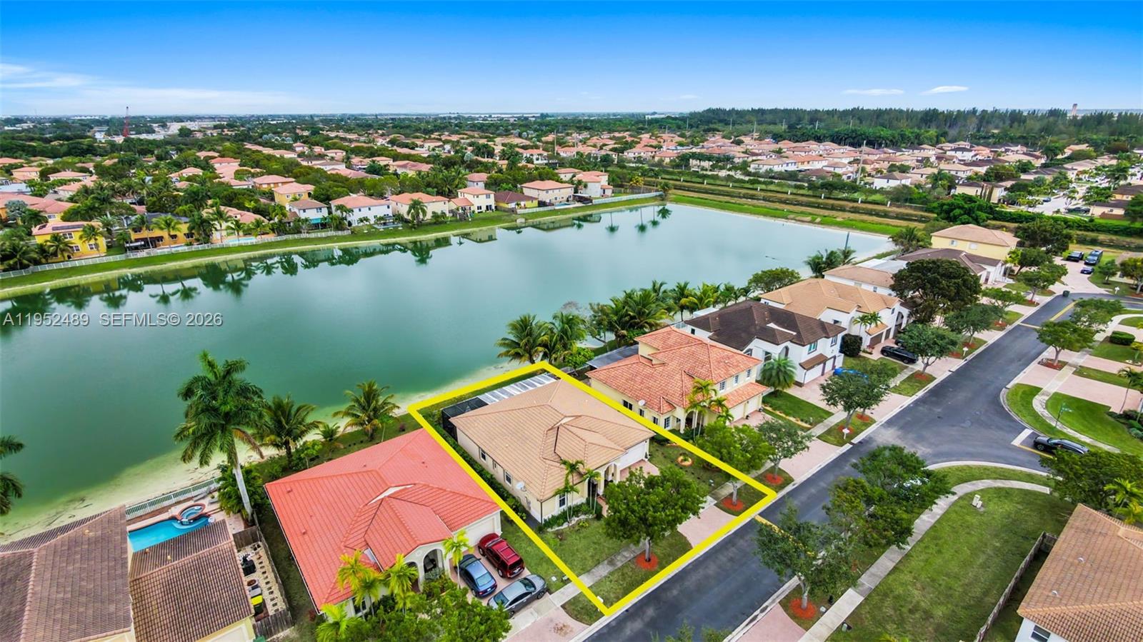 FLORIDIAN BAY ESTATES SOU - Residential