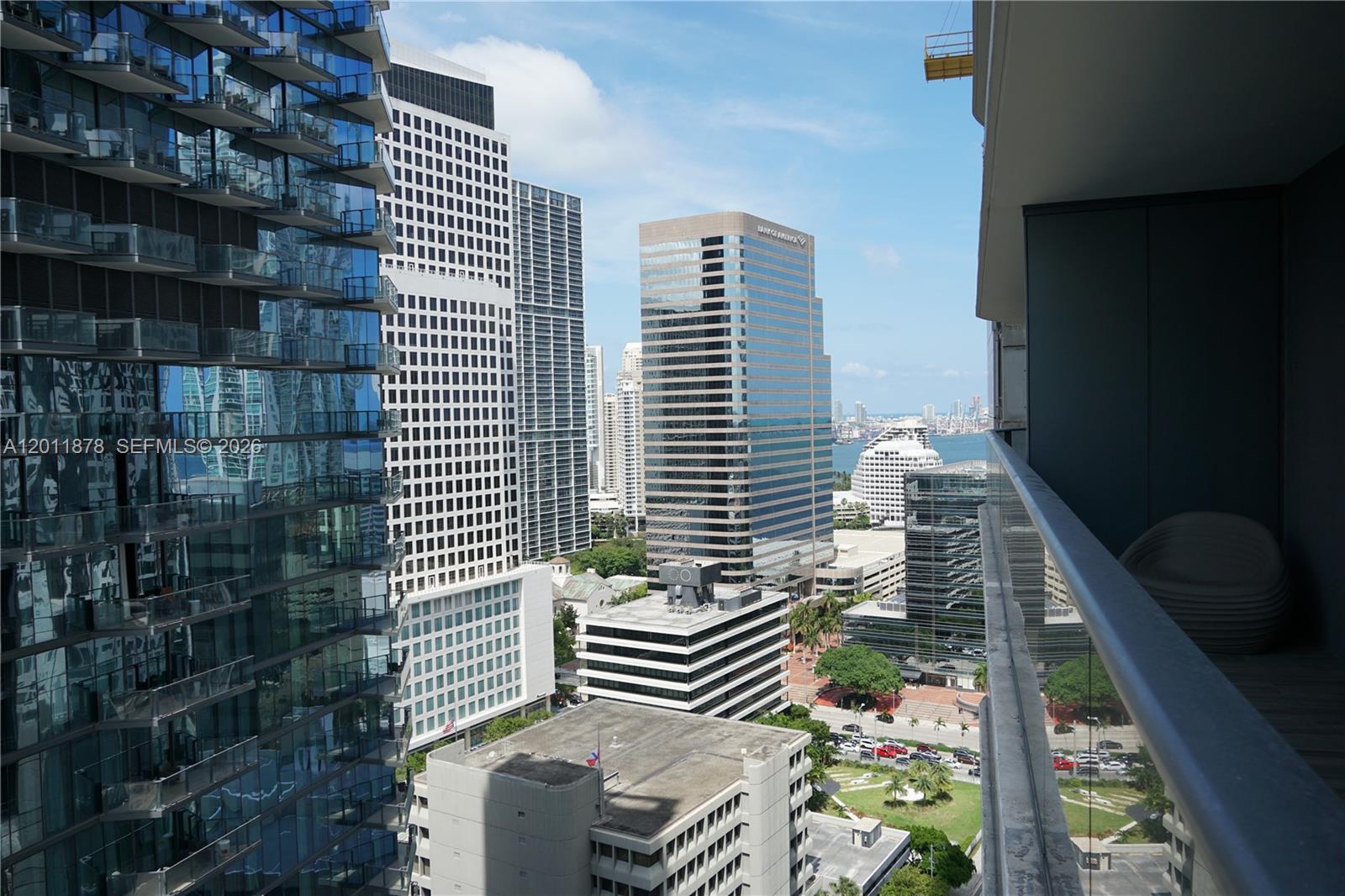 SLS Lux - Residential