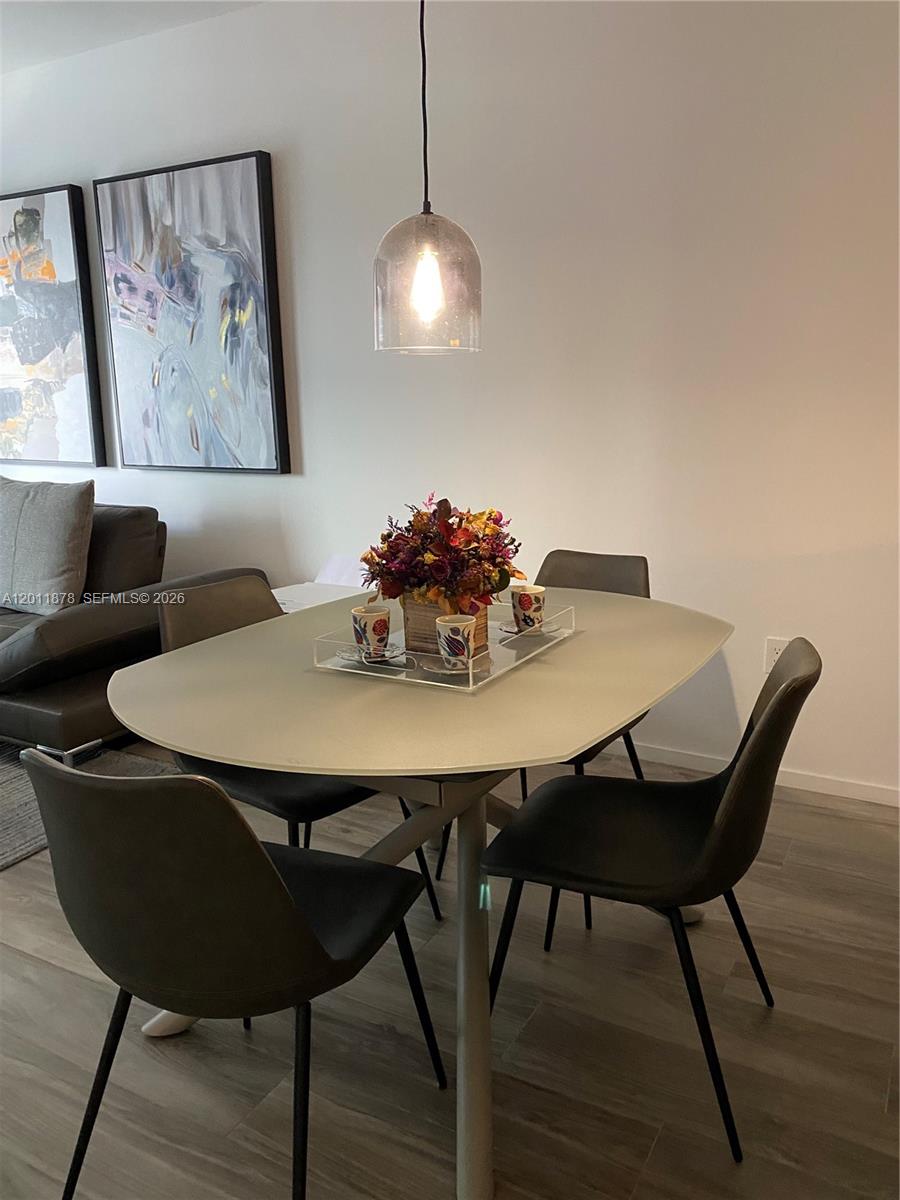 SLS Lux - Residential