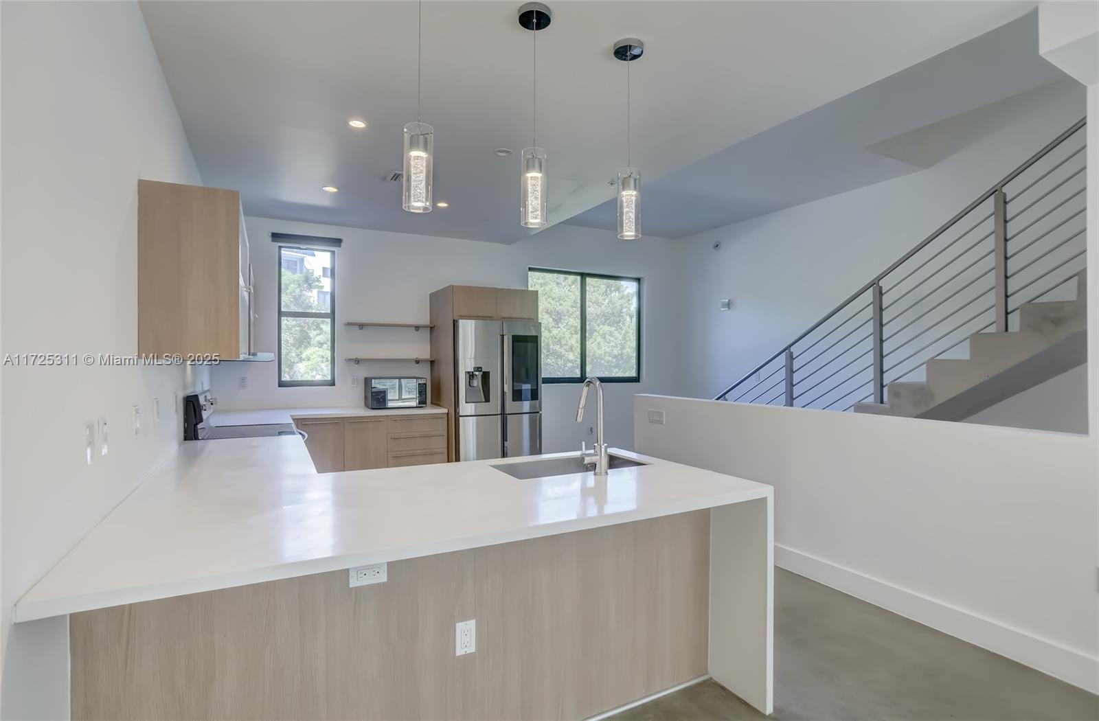 406 SE 1st Ct