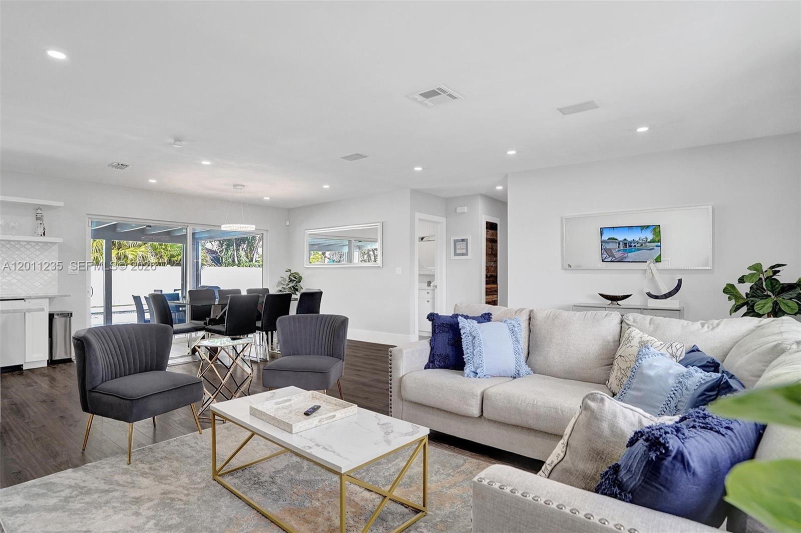 COVE 3RD SEC - Residential