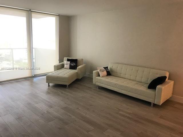 1200 West Ave 1018