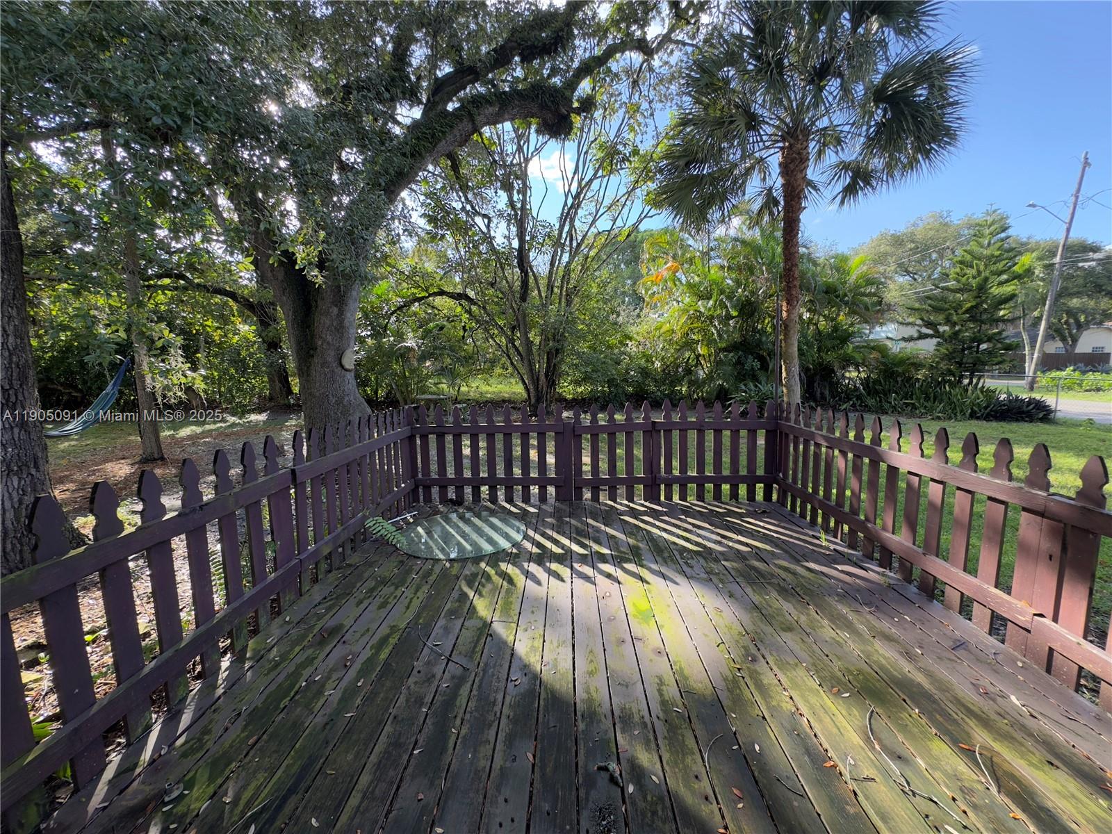 F A BARRETTS SUB OF W1/2 - Residential Lease