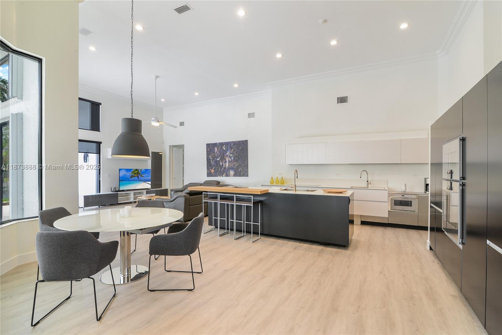 SECTOR SEVEN SOUTH - Residential Lease