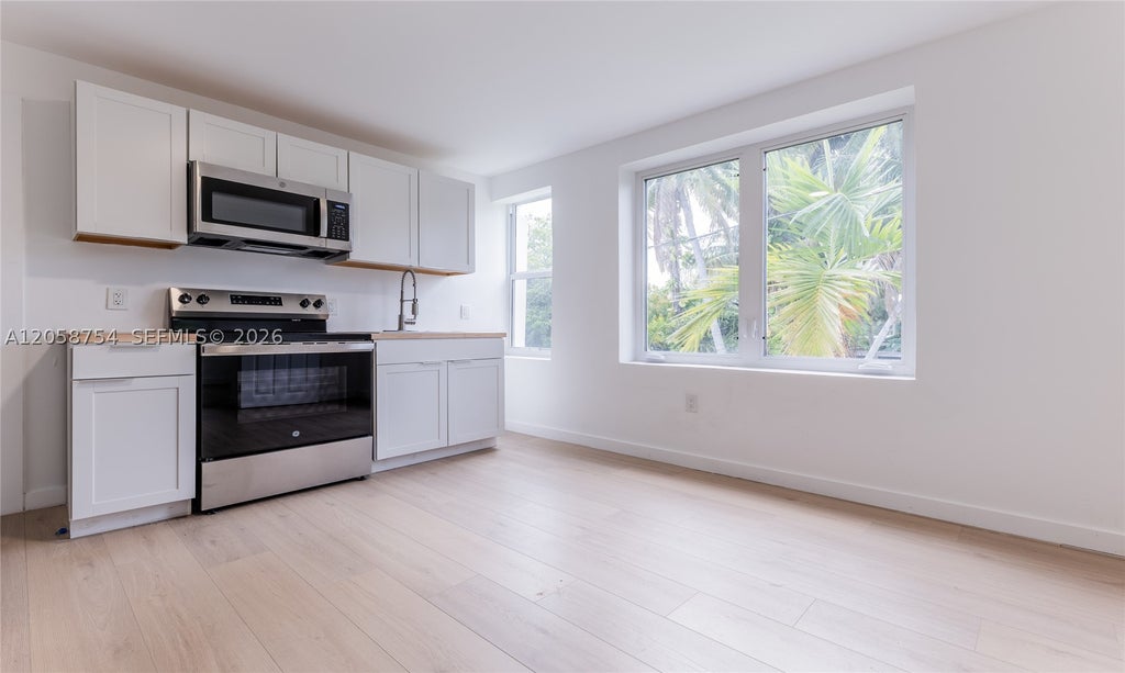 Photo of 709 SW 4th Ct #7, Fort Lauderdale, FL 33315 (MLS # A12058754)