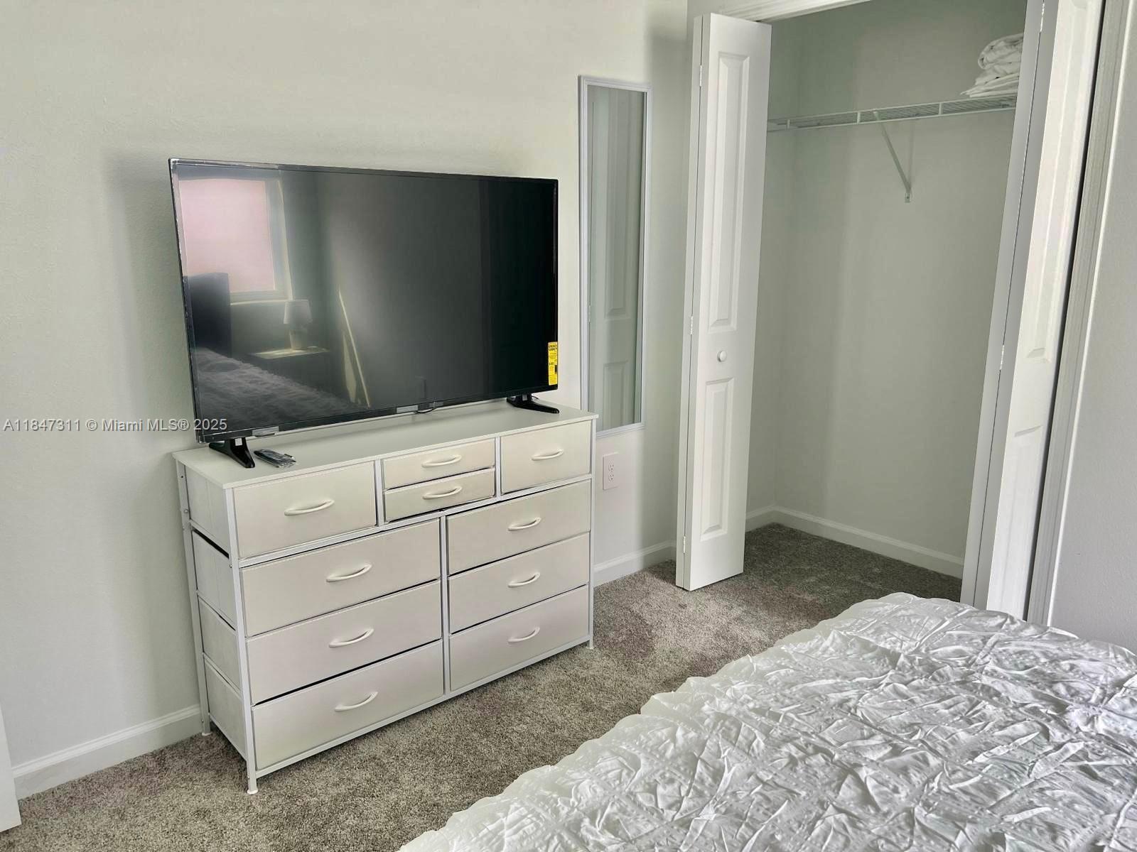 STOREY CREEK - Residential