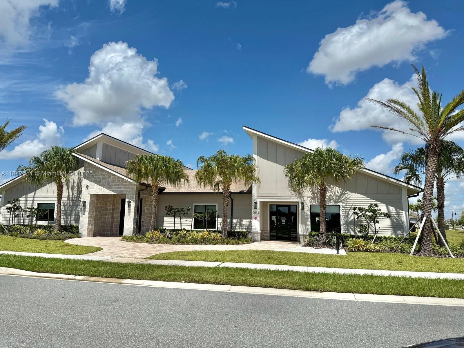 STOREY CREEK - Residential