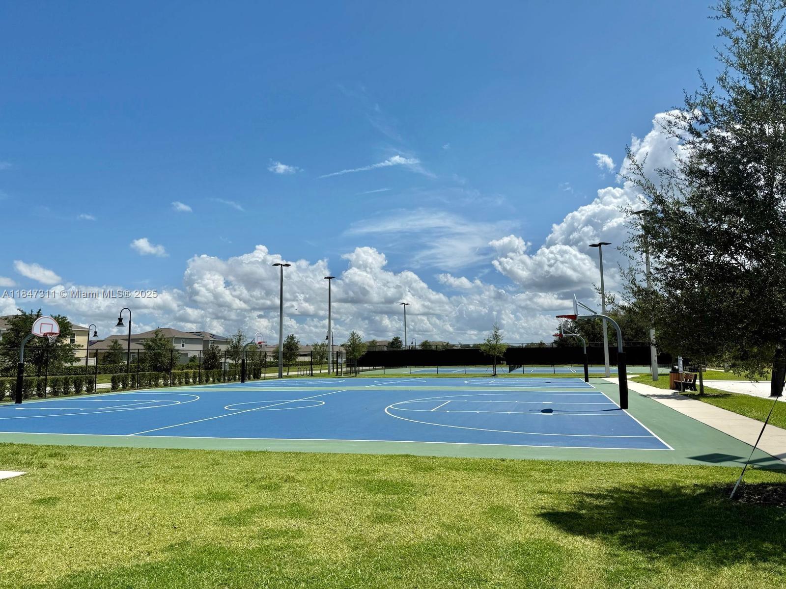 STOREY CREEK - Residential