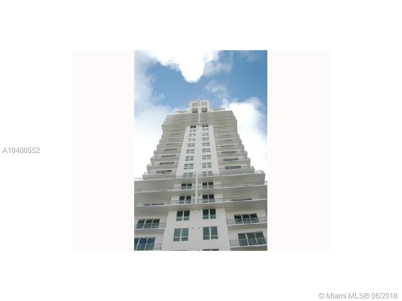 625 sqft- loft with polished concrete floors with stainless steel appliances and granite countertops.5 th floor
In very nice hi rise with pool,spa ,Gym ,business center ,club room and 24hr door man.excelent location ,steps to train ,metro rail,walking distance to dining ,stores ,college campus,bayside park and close to 195 ,and Jackson hospital.in-between brickell and south beach
WASHER DRYER IN UNIT WITH CENTRAL AC PLUS 1garage parking