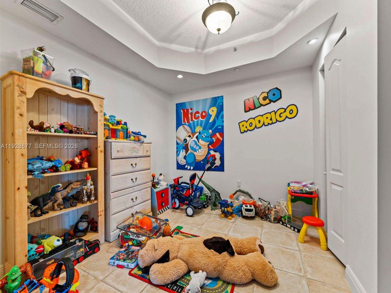 CAPTIVA CONDO B - Residential