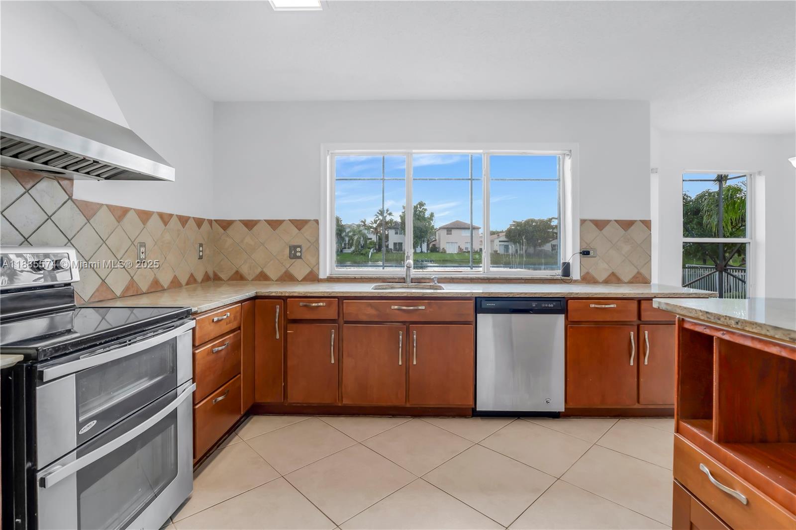 SILVER LAKES - Residential Lease