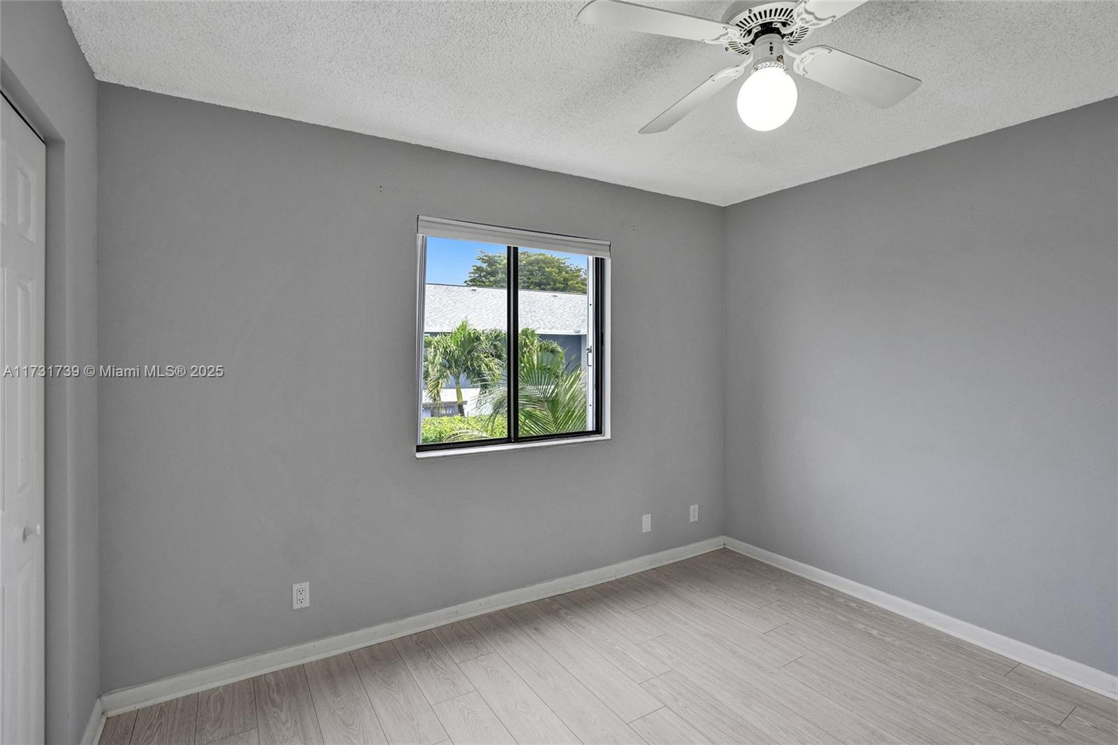 ARBOURS OF THE PALM BEACH - Residential